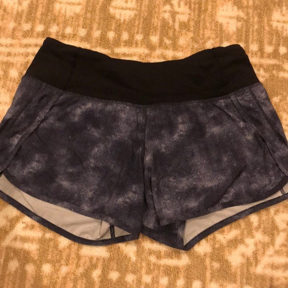 Lululemon speed shorts sz 4 galaxy grey